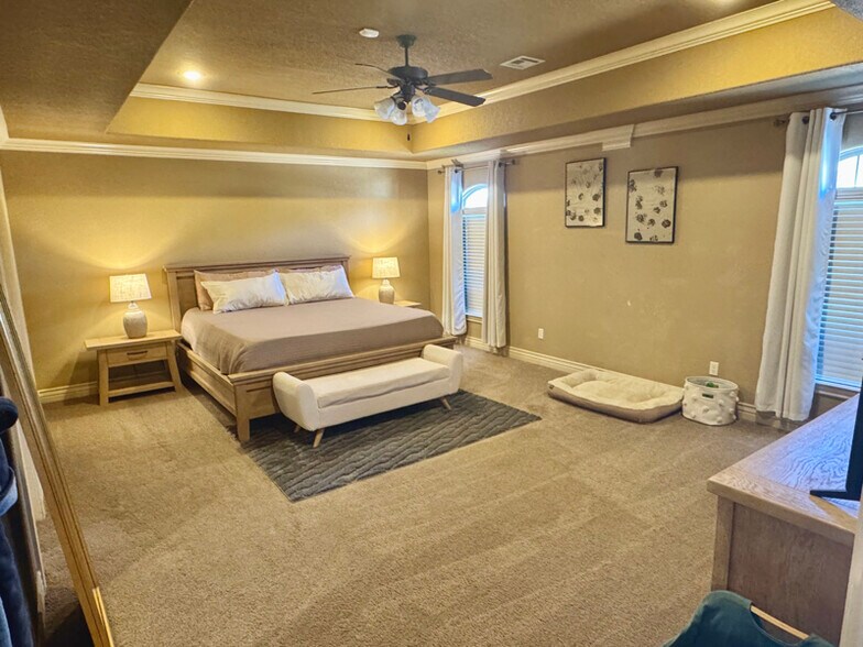 Building Photo - 2605 SW Joshua Ave