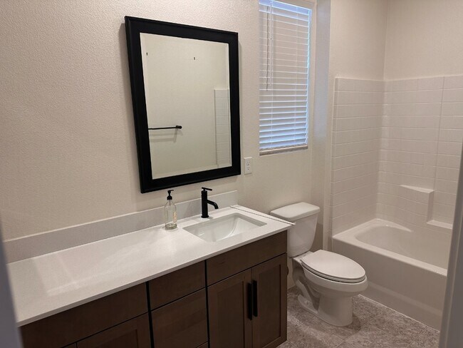 Building Photo - 10114 Blue Cereus St