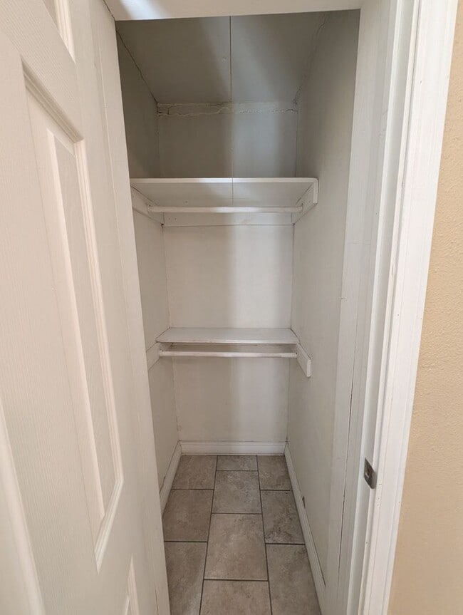 Building Photo - 3 Bedroom House in Pryor