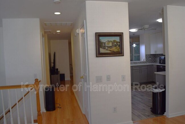 Building Photo - 1125 Lady Ashley Dr