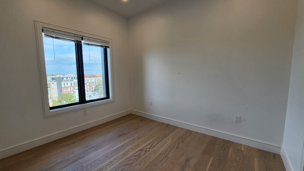 Building Photo - 58 Leo M Birmingham Pky
