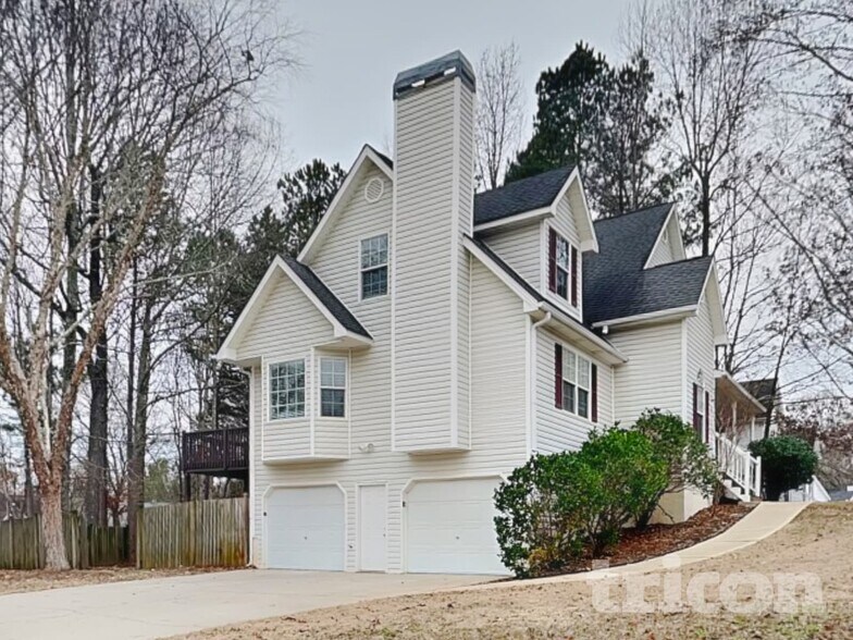 Building Photo - 200 River Walk