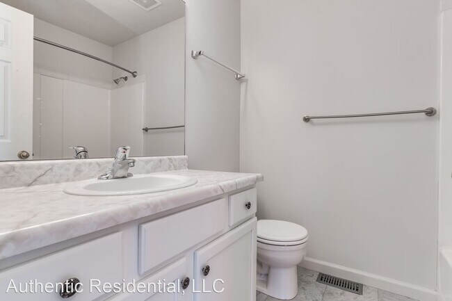 Building Photo - 4 br, 2.5 bath House - 3954 W 975 S