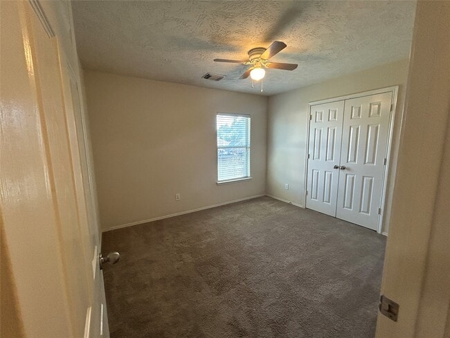 Building Photo - 14027 Blackfoot Trail Run