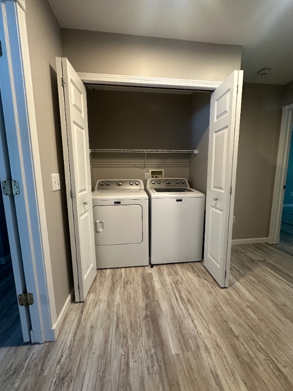 Building Photo - 4033 Sherwood Forest Dr