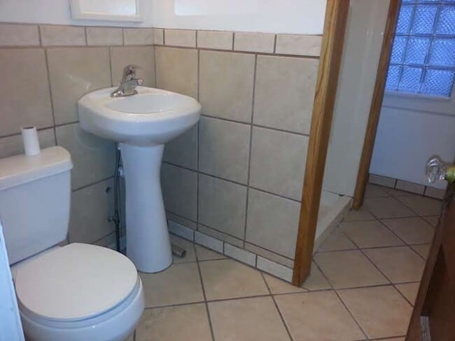 Building Photo - 2924NMarylandM