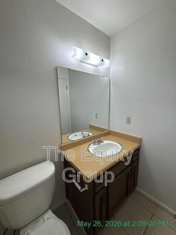 Building Photo - 3525 S County Center Dr