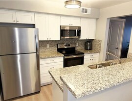 Building Photo - 750 Del Verde Cir