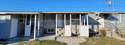 Building Photo - 508 9th St