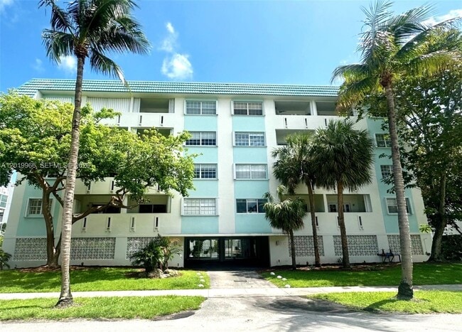 Building Photo - 300 Galen Dr