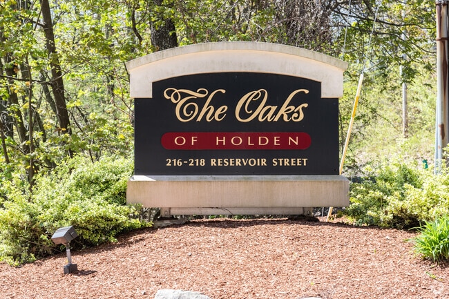 Building Photo - Oaks of Holden