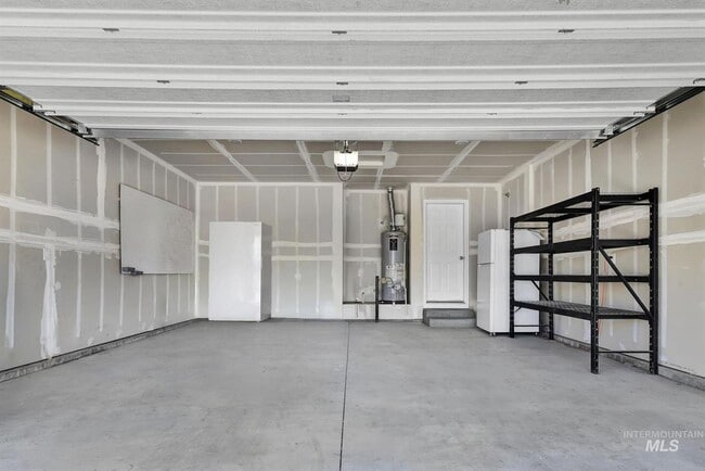 Building Photo - Welcome to this stunning 4-bedroom, 2-bathroom home located in the vibrant community of Caldwell,...