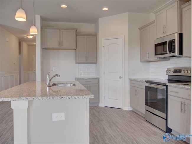 Building Photo - 105 Fern Valley Ct NW