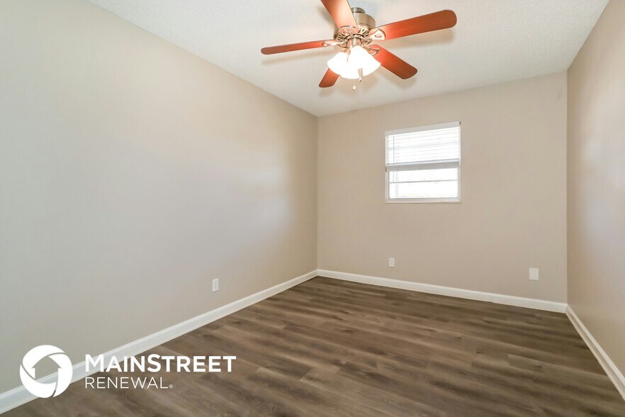 Building Photo - 1220 Arbor Cir