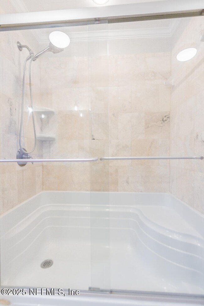 Building Photo - 8330 Cross Timbers Dr W