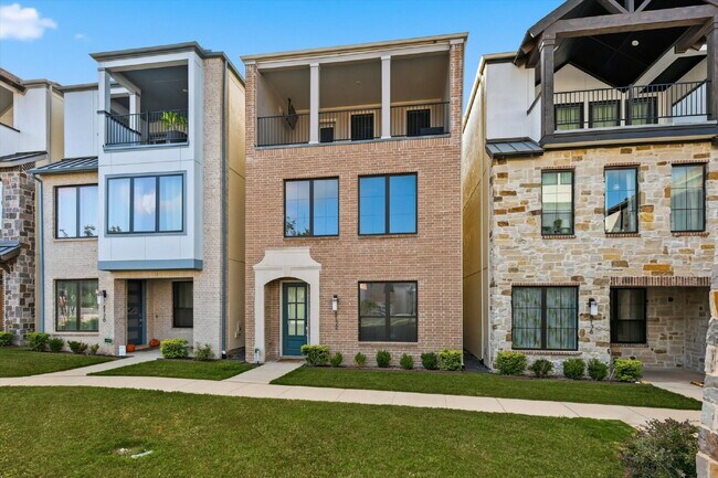 Building Photo - Cozy home in Merion at Midtown Park, one of Dallas's most convenient and family-friendly communit...