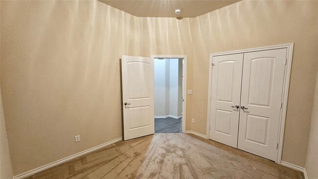 Building Photo - 1824 Woody Ln