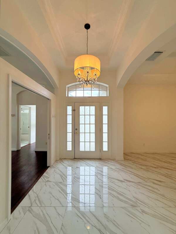 Building Photo - 9512 Greenpointe Dr