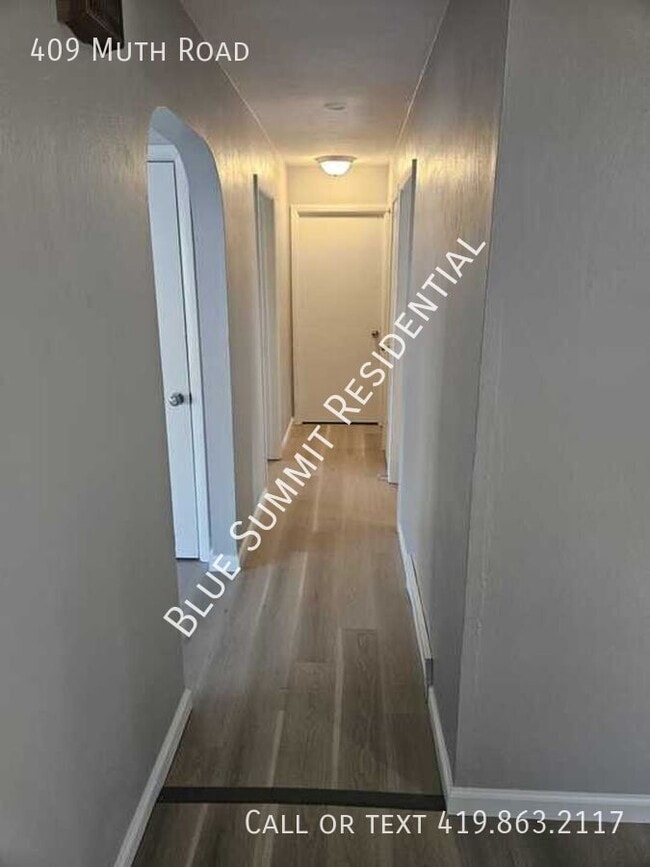 Building Photo - 409 Muth Rd