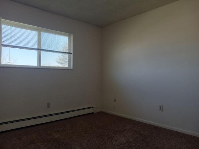 Building Photo - 2 bedroom in Billings MT 59105