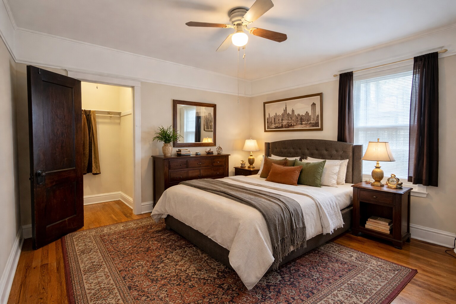 Building Photo - 3239 W Cullom Ave