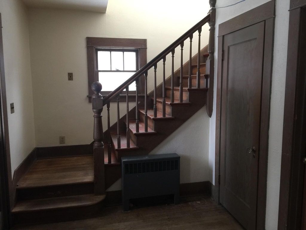 Building Photo - 1035 NE Monroe St