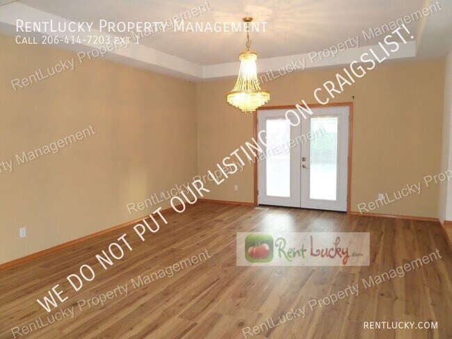 Building Photo - 5039 S 178th St