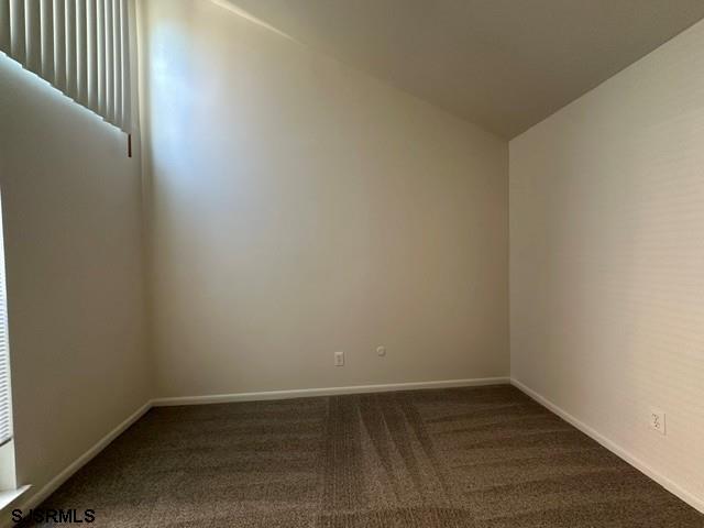 Building Photo - 703 Camelback Ct