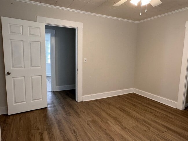 Building Photo - 422 S Wadesboro Blvd