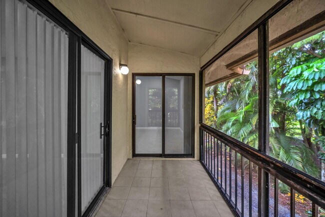 Building Photo - 12970 Dartford Trail