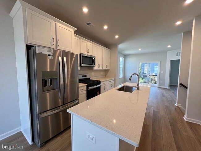Building Photo - 8269 Knight Station Way