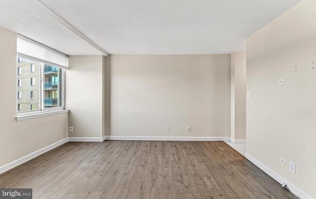 Building Photo - 501 Slaters Ln