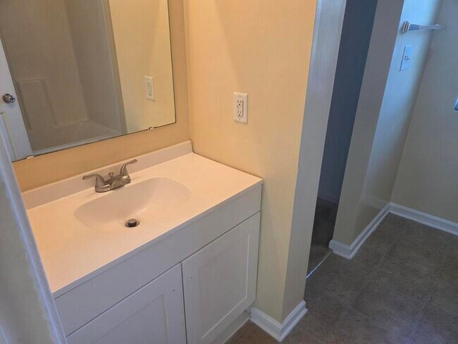 Building Photo - 1133 Topp Creek Dr
