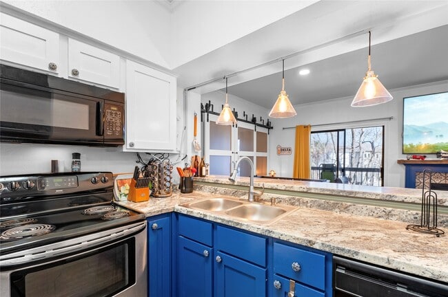 Building Photo - 18809 Egret Bay Blvd