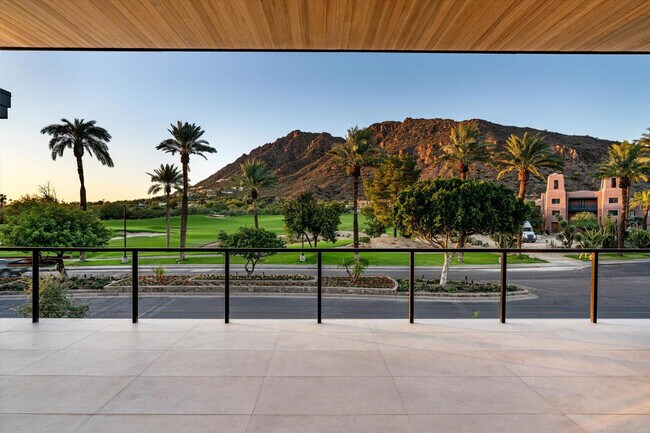 Building Photo - 4575 N Phoenician Blvd