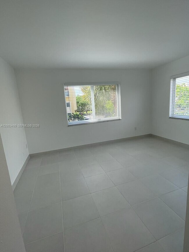 Building Photo - 7732 Camino Real