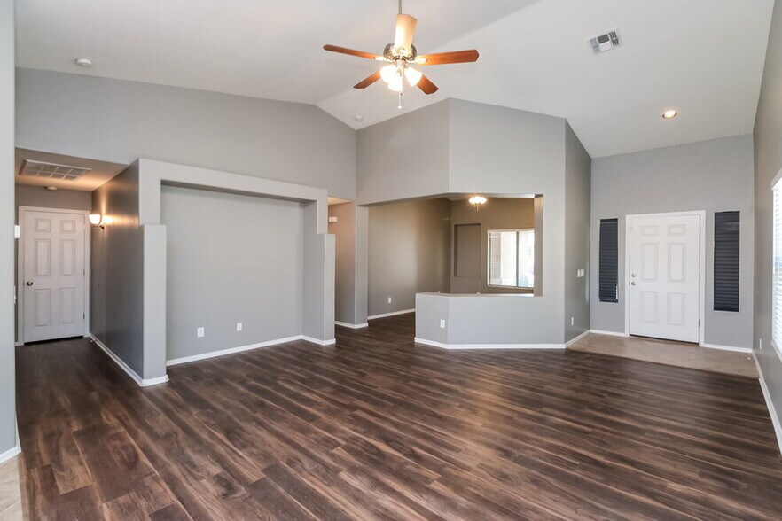 Building Photo - 9548 W Miami St