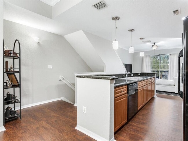 Building Photo - 135 S Sherrill St