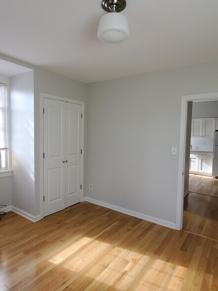 Building Photo - 43 S Adelaide Ave