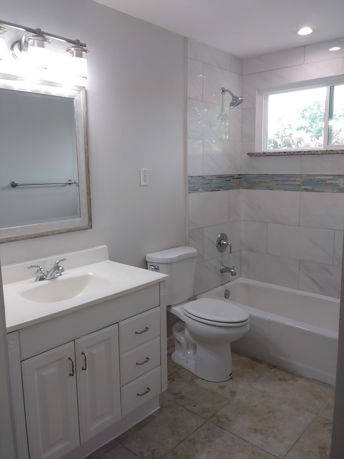 Master Bathroom - 11356 Drummond Dr