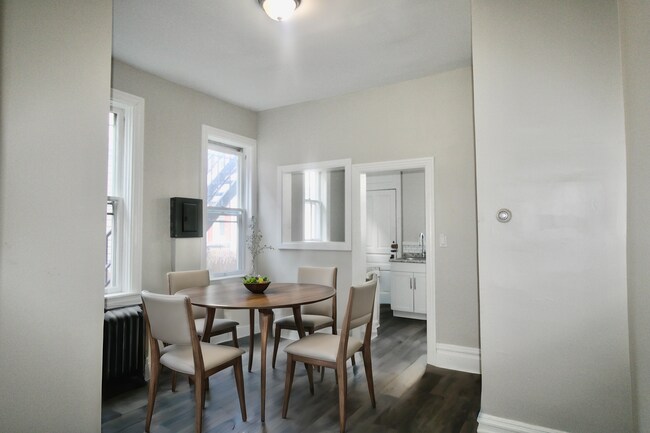 Building Photo - 1911 N 2nd St