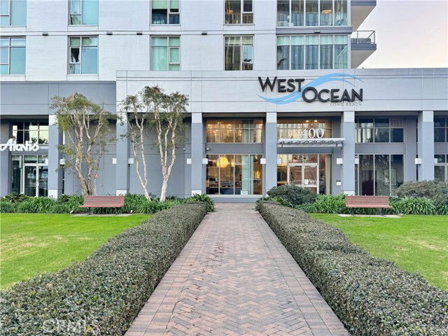 Building Photo - 400 W Ocean Blvd