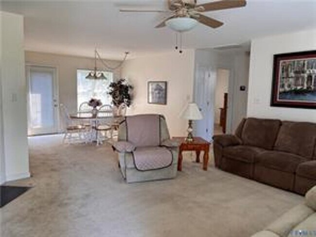 Building Photo - 3 Bed 2 Bath Rancher Style Home -Midlothian