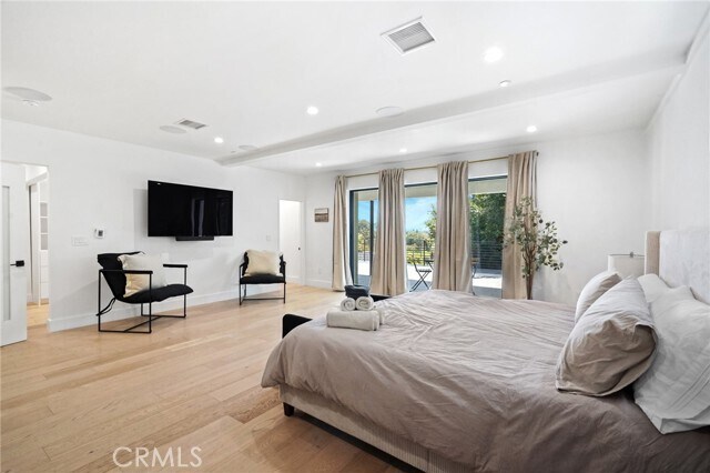 Building Photo - 1812 Navy St