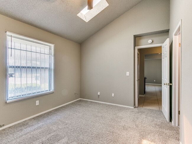 Building Photo - 3 Bed/2 Bath Home in Midwest City