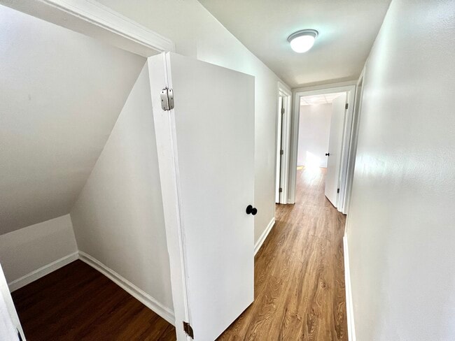 Building Photo - 5254 Byers Rd