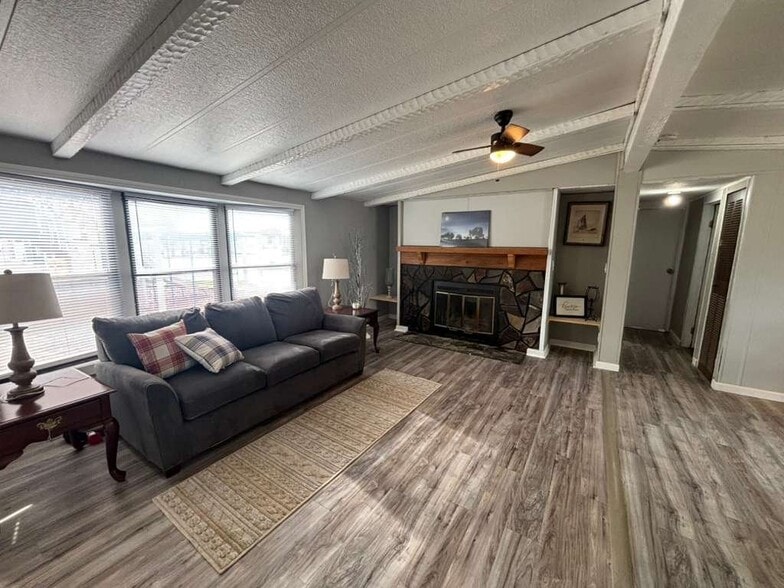 Building Photo - 7031 Timber Ridge S