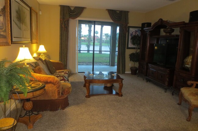 Building Photo - Fully Furnished Model Home- 3 Bedroom 2 Ba...