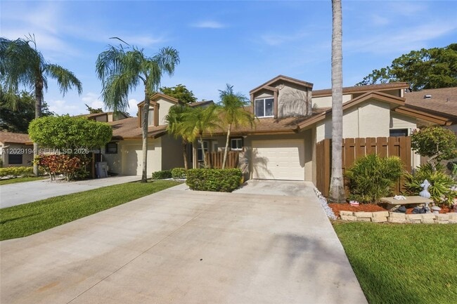 Building Photo - 22384 Thousand Pines Ln