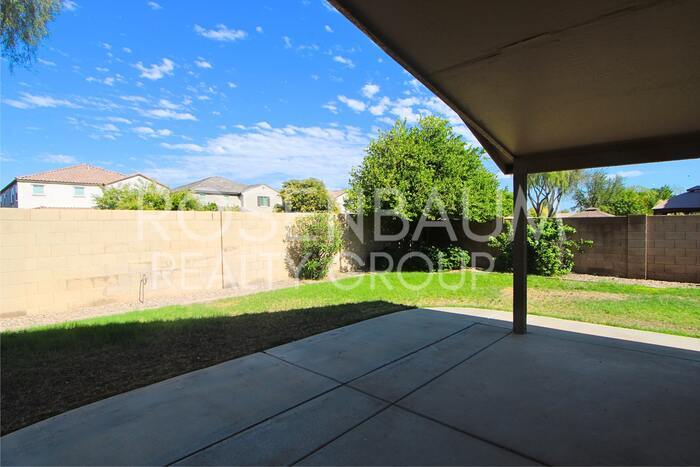 Building Photo - 940 S Lafayette Dr